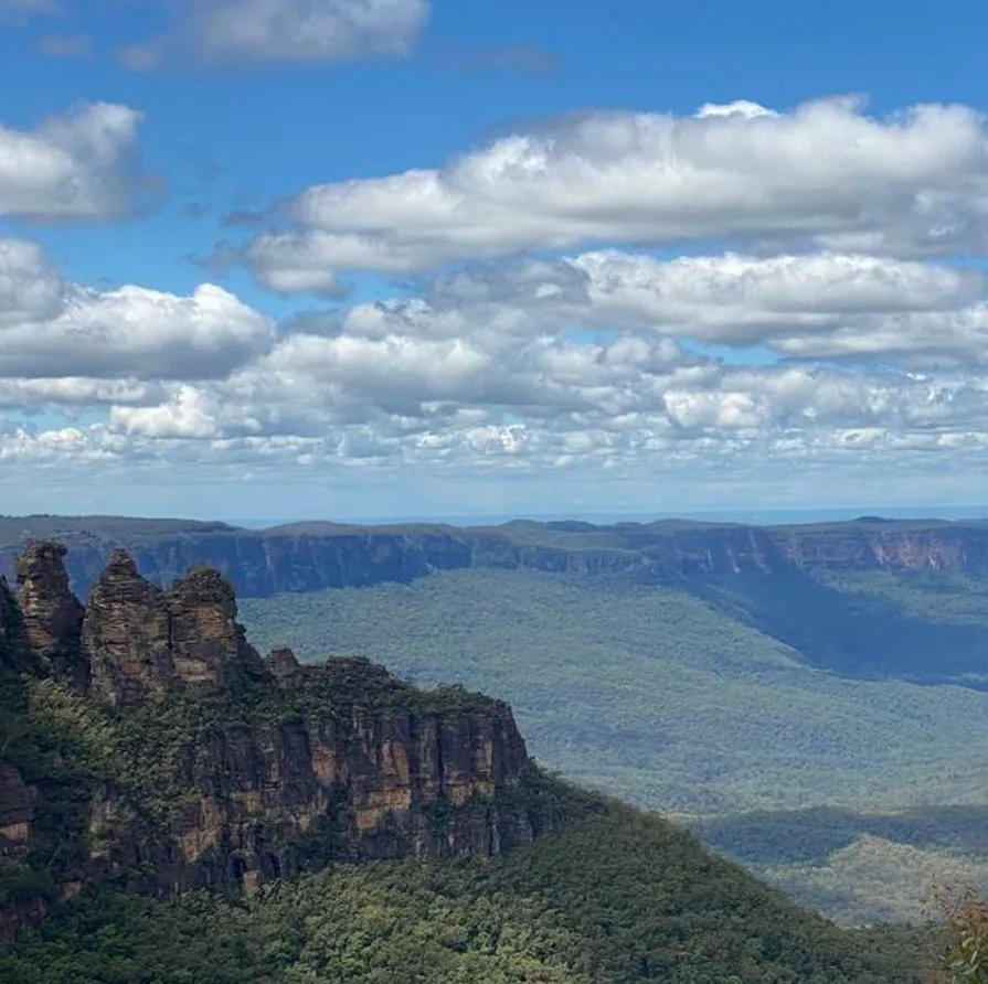 Echo Point's Three Sisters