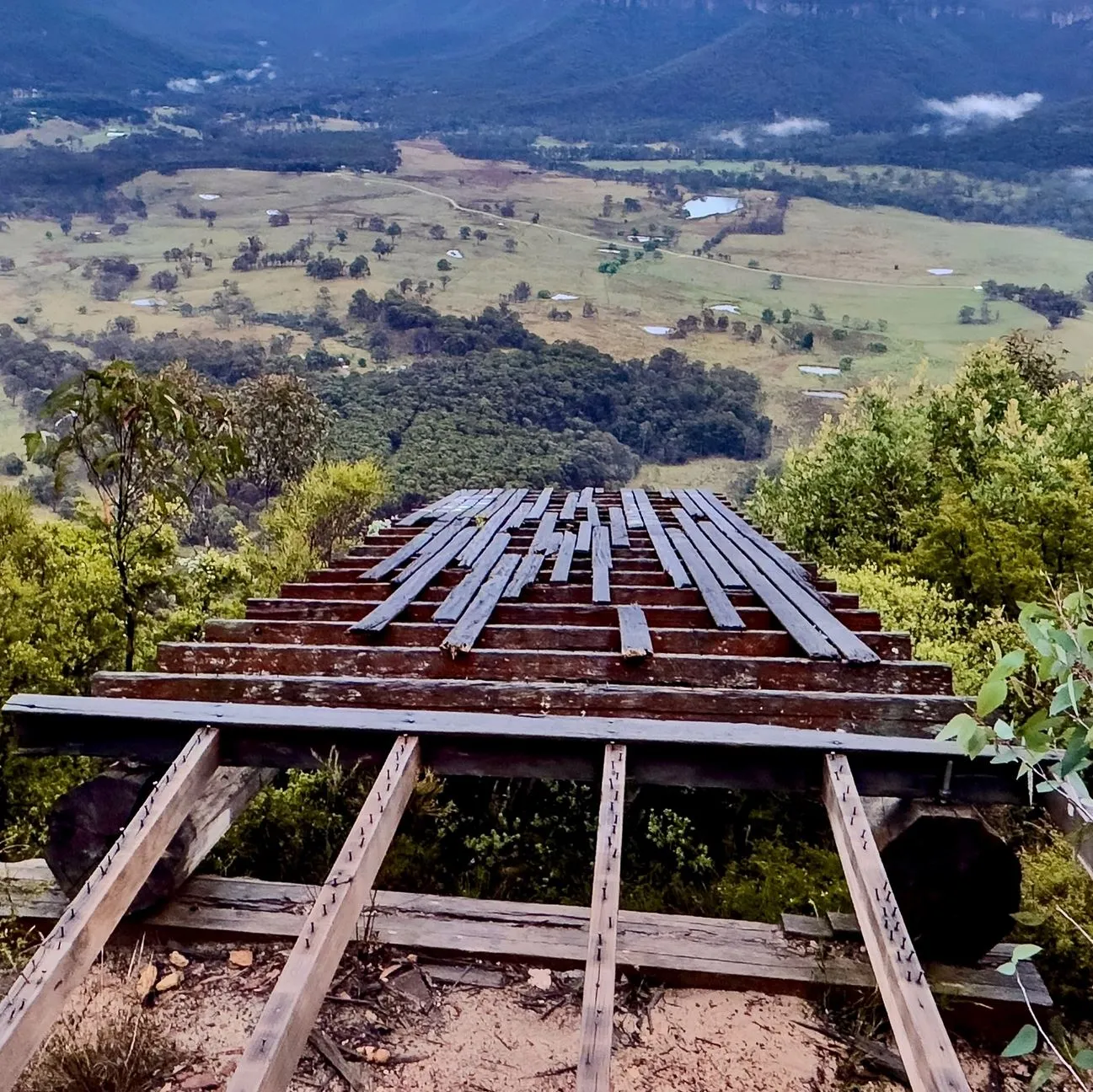 Kanimbla Valley, Big Country Beyond The Ridge