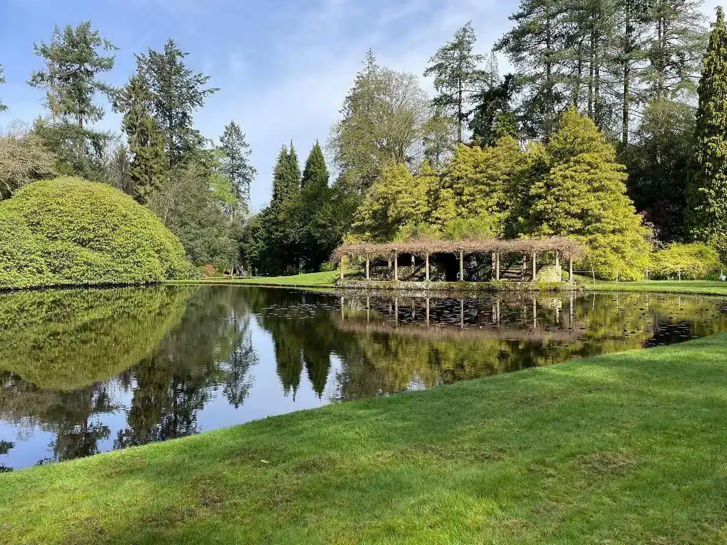 Ornamental lakes