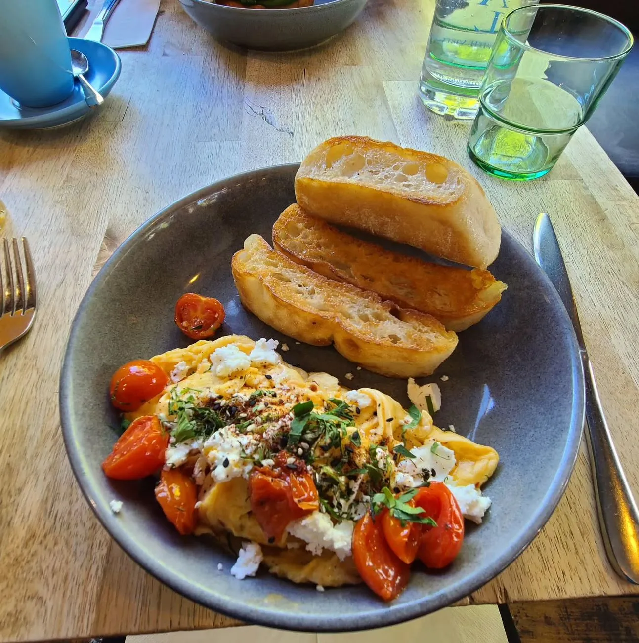 Picnics, Cafés And A Good Feed
