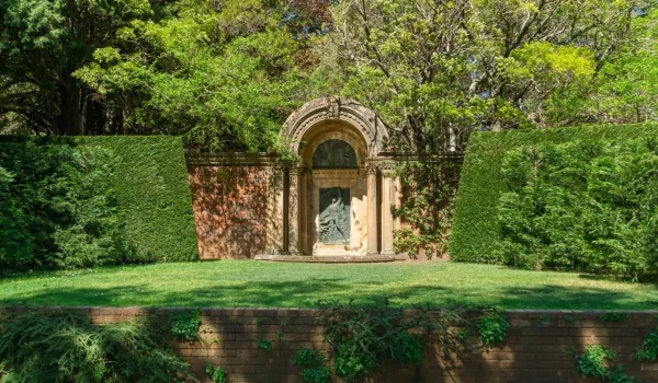 Everglades House & Gardens