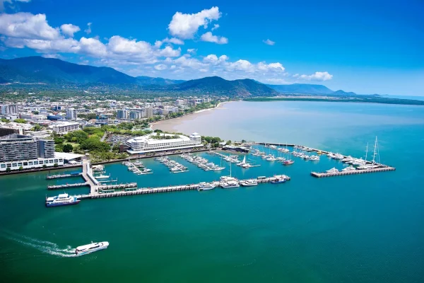 from sydney to cairns trip