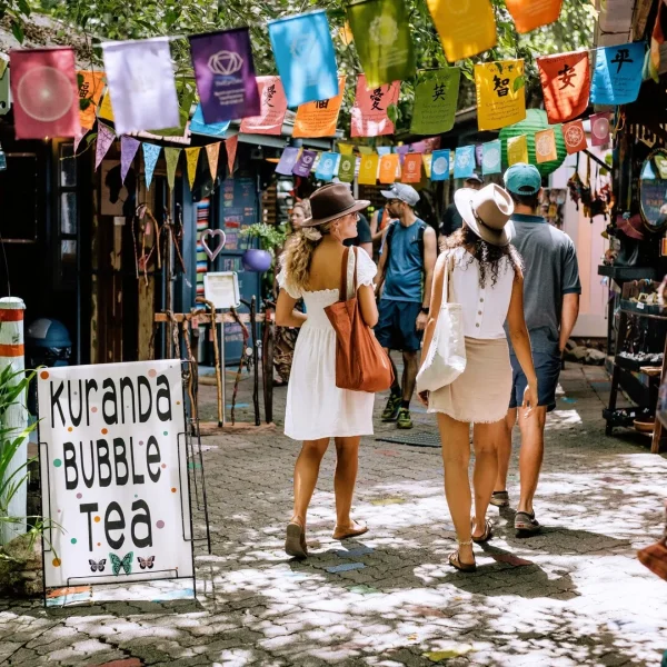 sydney to cairns backpacker tours